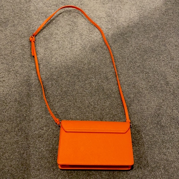 Country Road Small Sling Bag - Picture 2 of 3